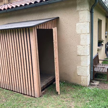 Gîte des Combes Blanches avec piscine Frayssinet-le-Gélat Extérieur photo